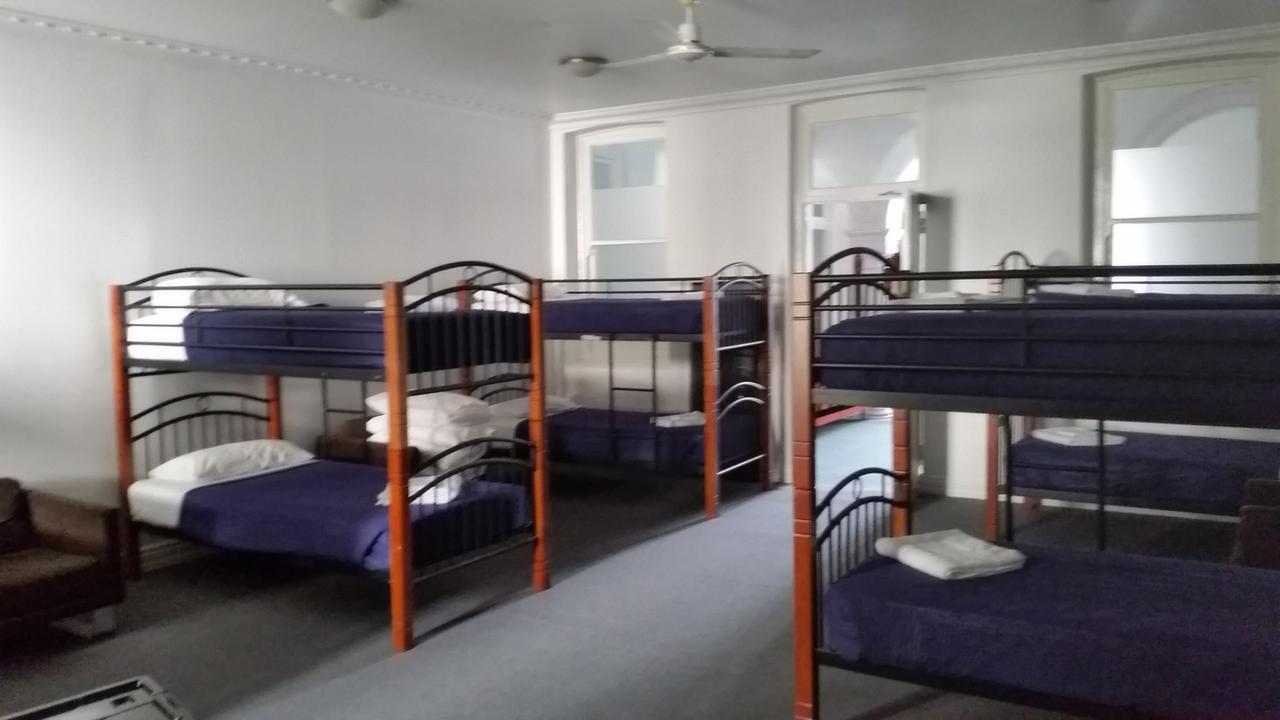Wallaby Backpackers Hostel Perth - Note - Valid Passport Required To Check In - Pokoj fotografie